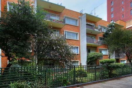 Modern Apartment In Rosebank Johannesburgo Exterior foto